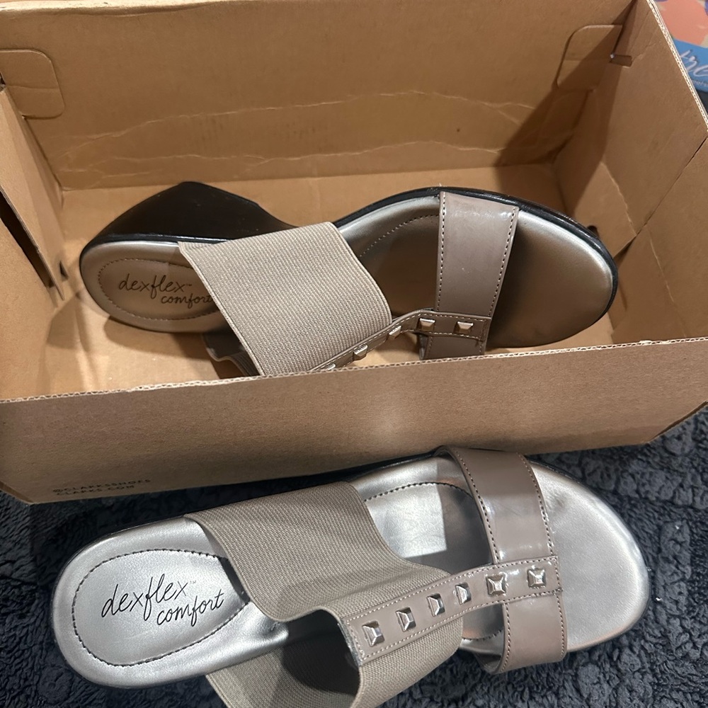 Dexflex Comfort Women's Gray Sandals